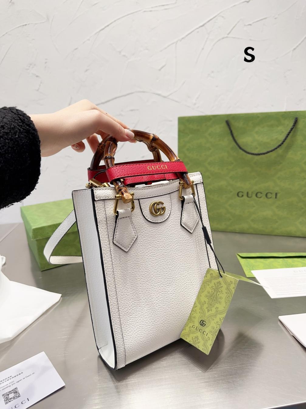 Gucci Diana bag 132232