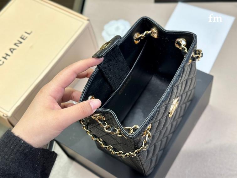 Chanel 2023 bucket bag 132275