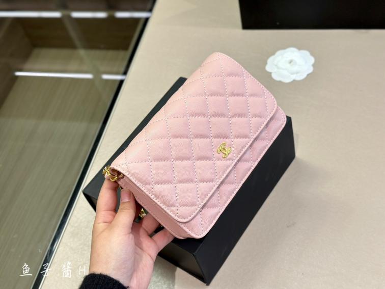 Chanel pink woc 132313