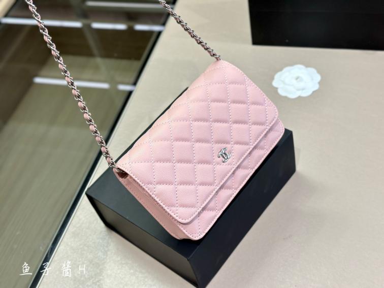 Chanel pink woc 132313