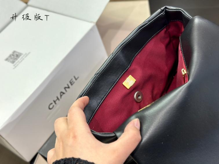 Chanel 19bag 132338