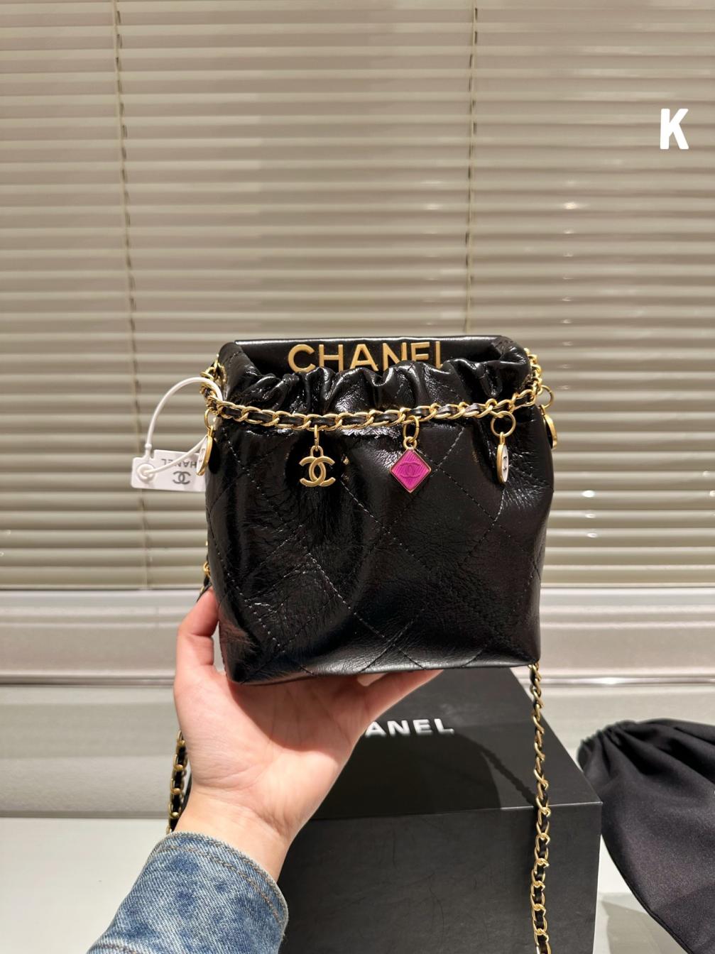 chanel 23p lambskin mini tote bag 132302
