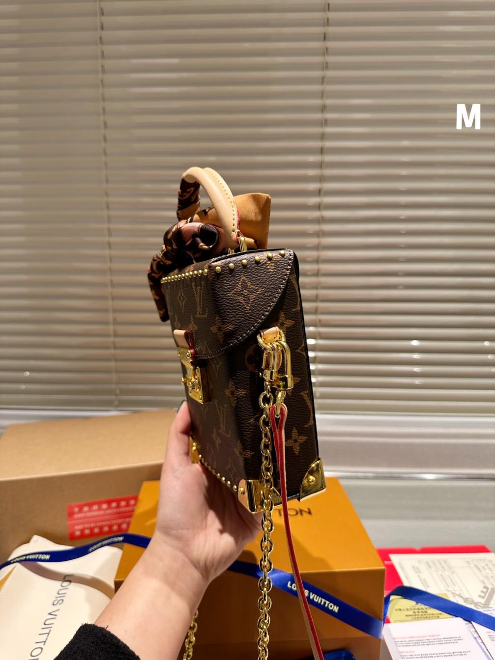 LV Retiro hand bag 132158
