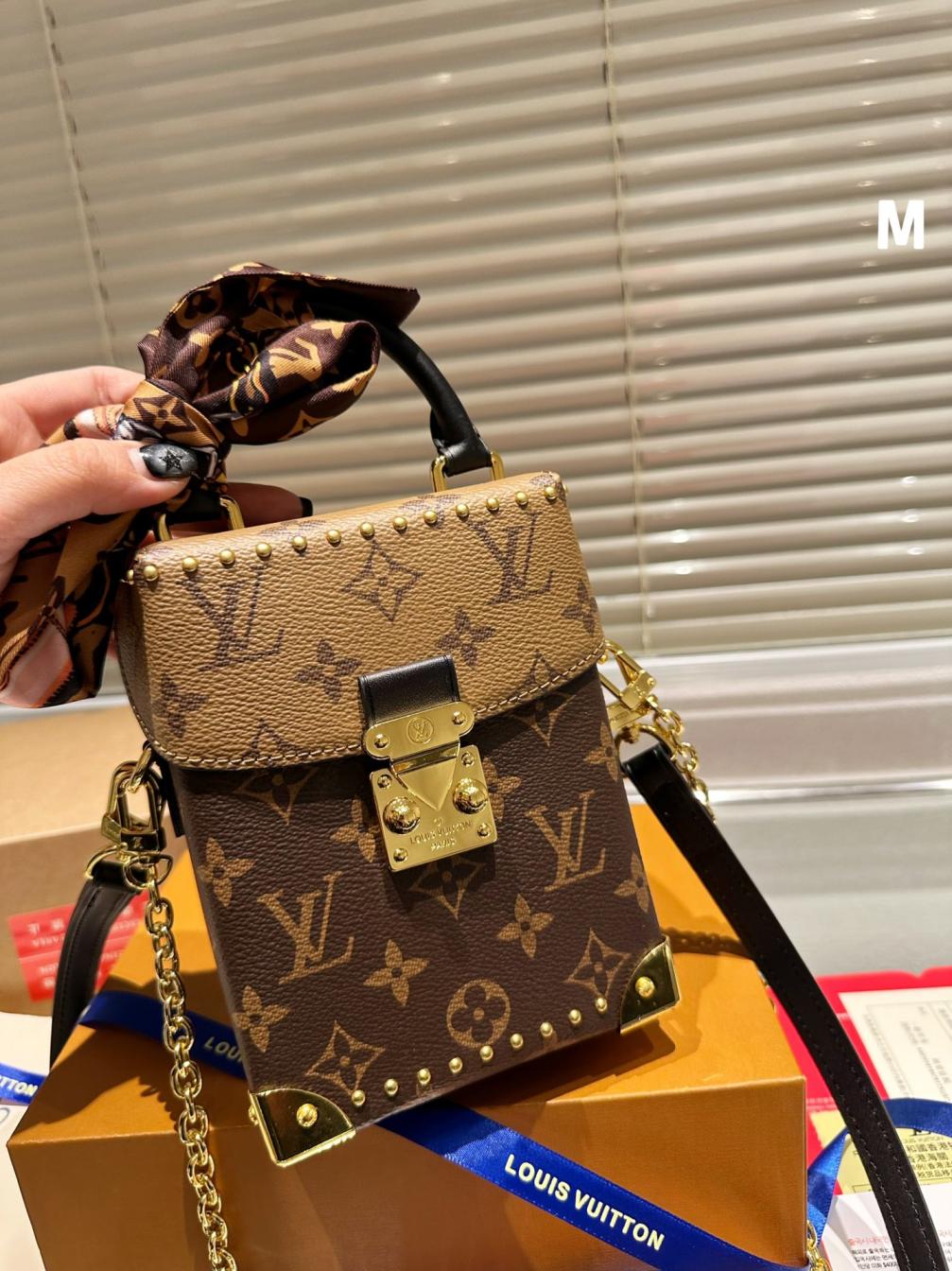 LV Retiro hand bag 132158