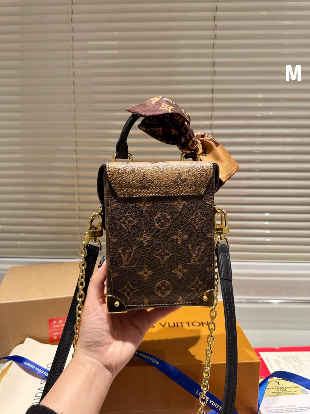 LV Retiro hand bag 132158