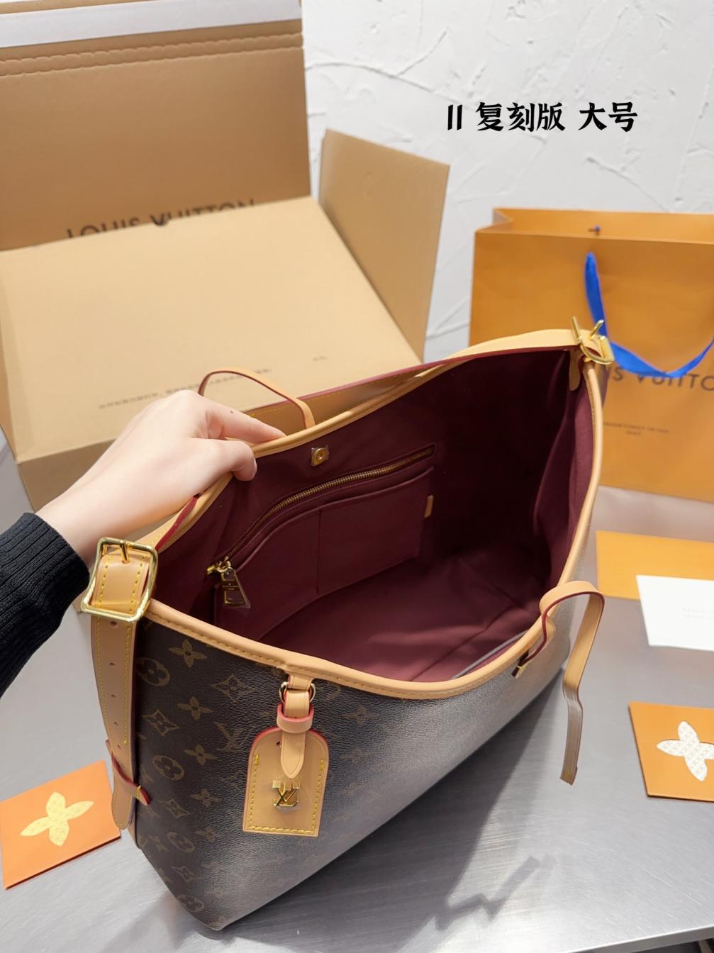 LV Louisvuitton Carryall 132156