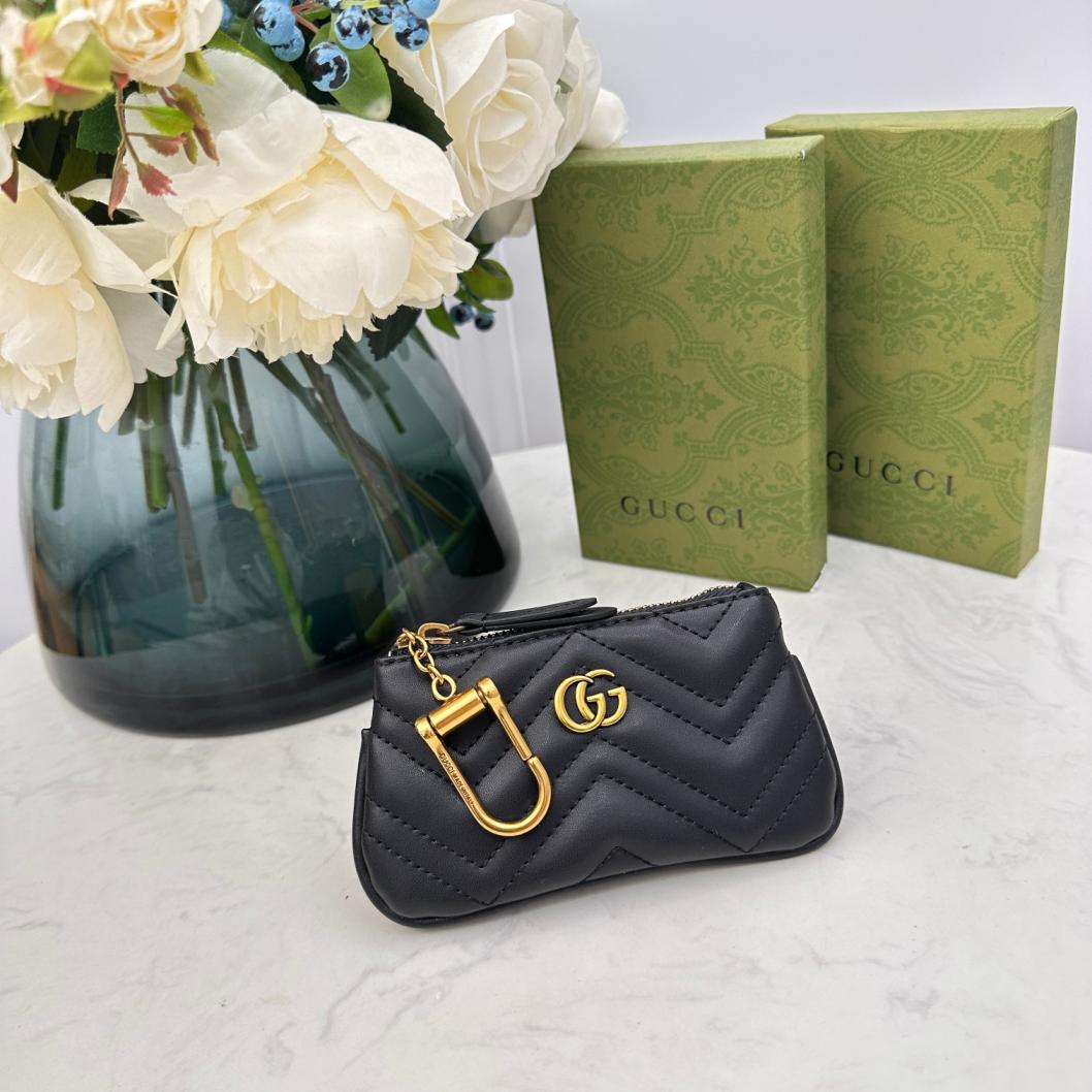 GUCCI wallet 671722