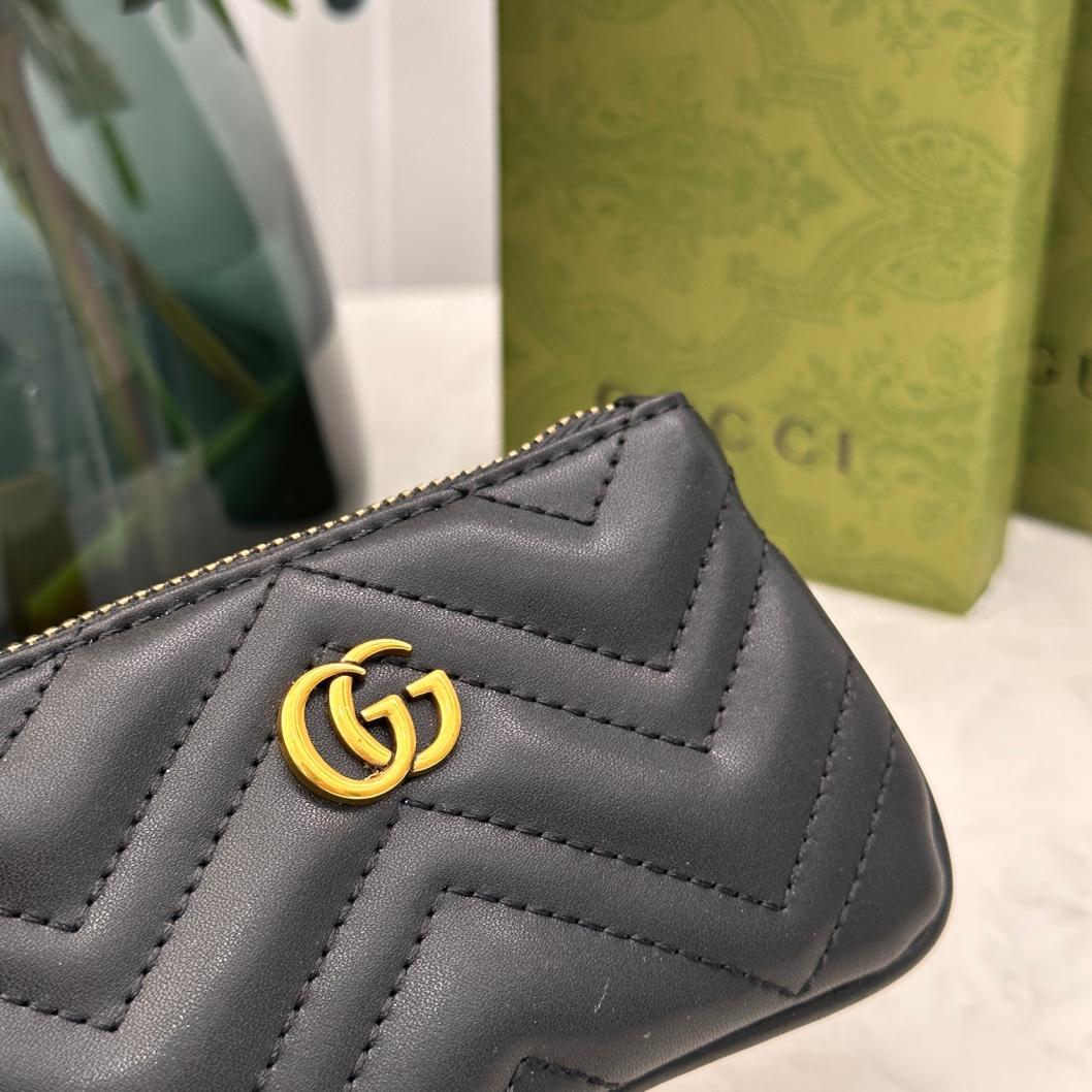 GUCCI wallet 671722