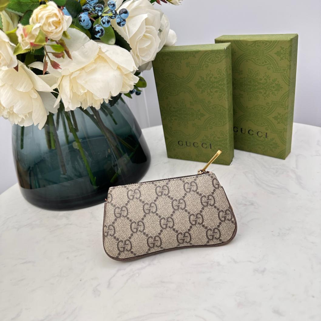 GUCCI wallet 671722