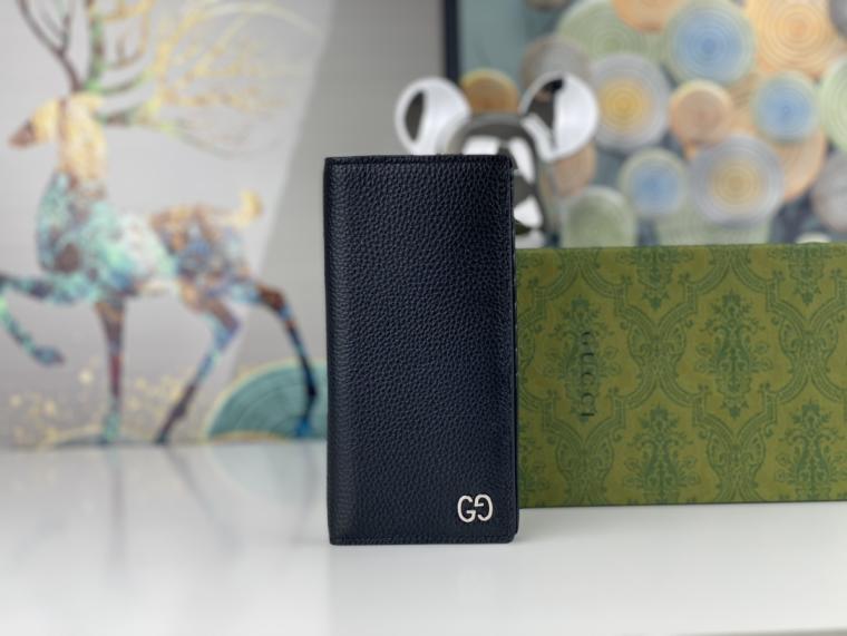Gucci 436023 GG Supreme wallet