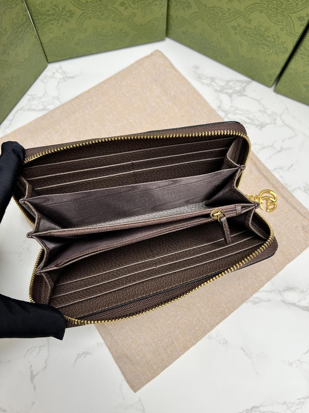 Gucci 658634 wallet