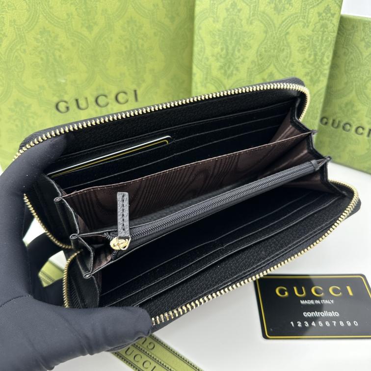 Gucci  9668 wallet