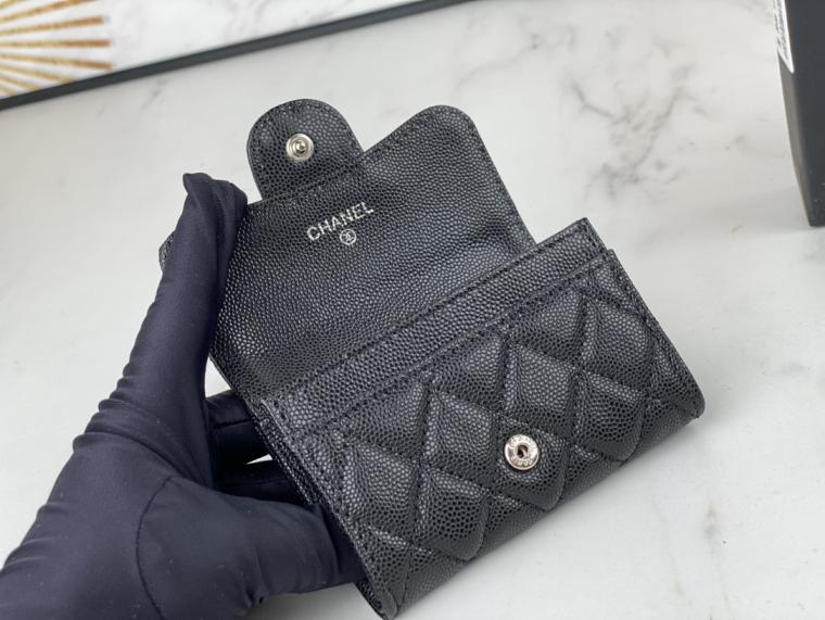 CHANEL Lambskin wallet AP0214