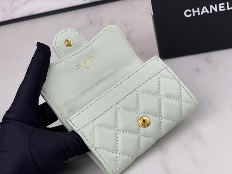 CHANEL Lambskin wallet AP0214