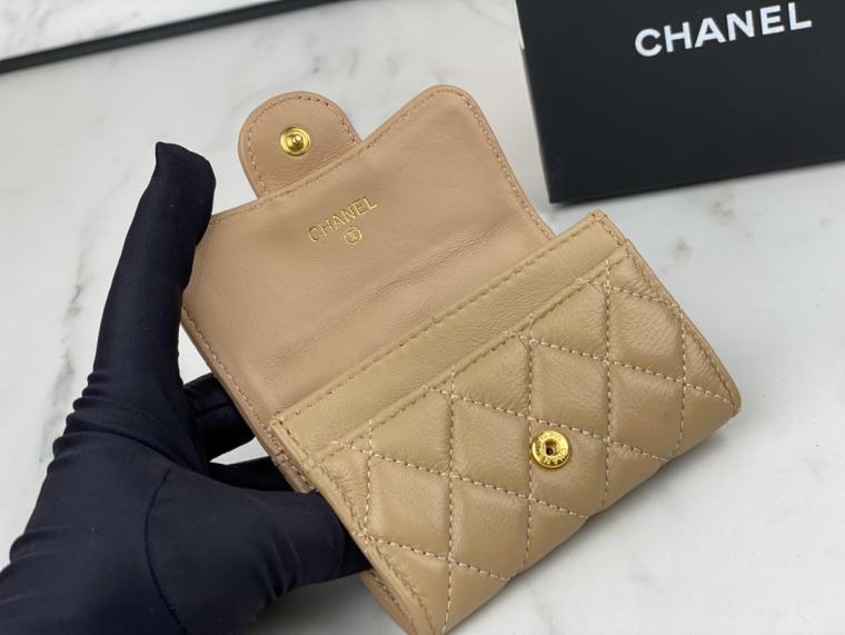 CHANEL Lambskin wallet AP0214