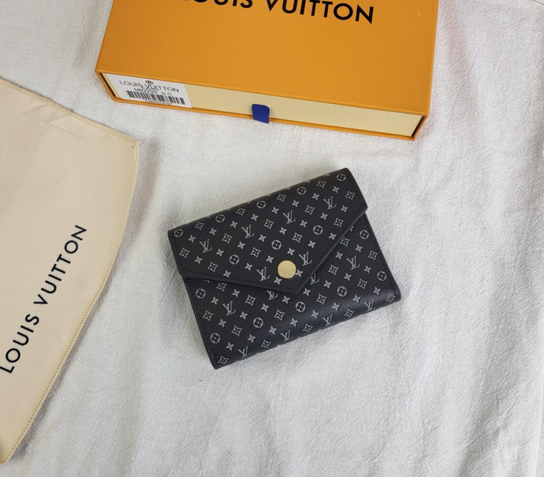 LV Victorine Nanogram Wallet