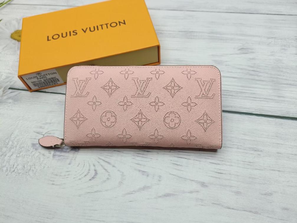 LV Mahina Monogram wallet M81426