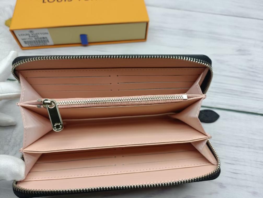 LV Mahina Monogram wallet M81703
