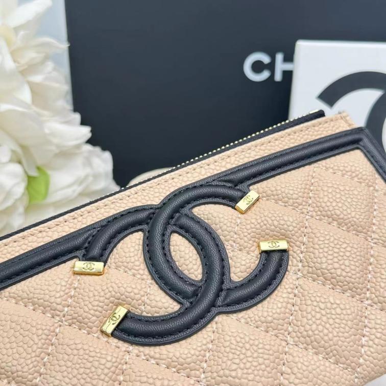 Chanel Lambskin Wallet A0221