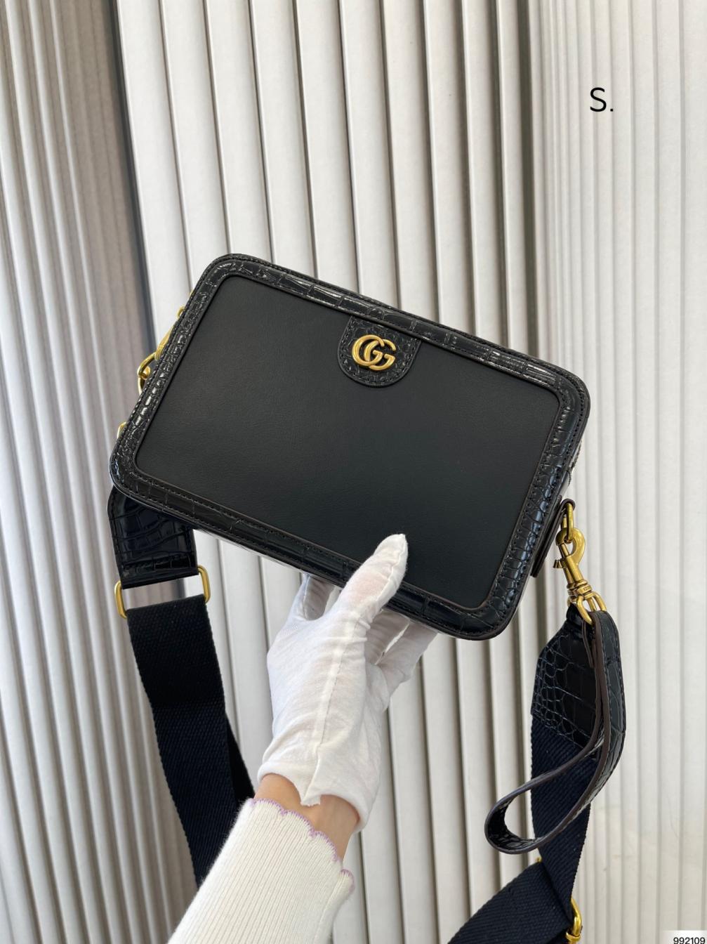 Gucci bag 132630