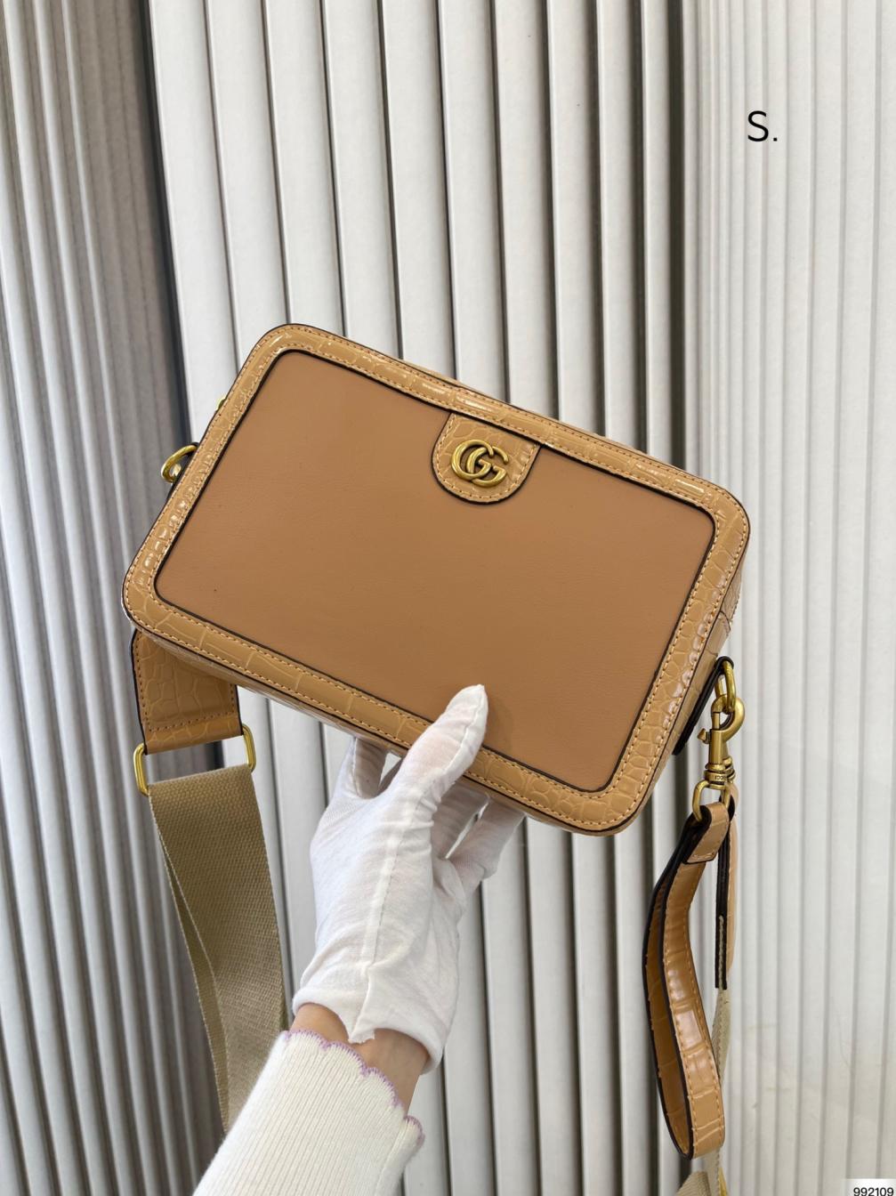 Gucci bag 132630