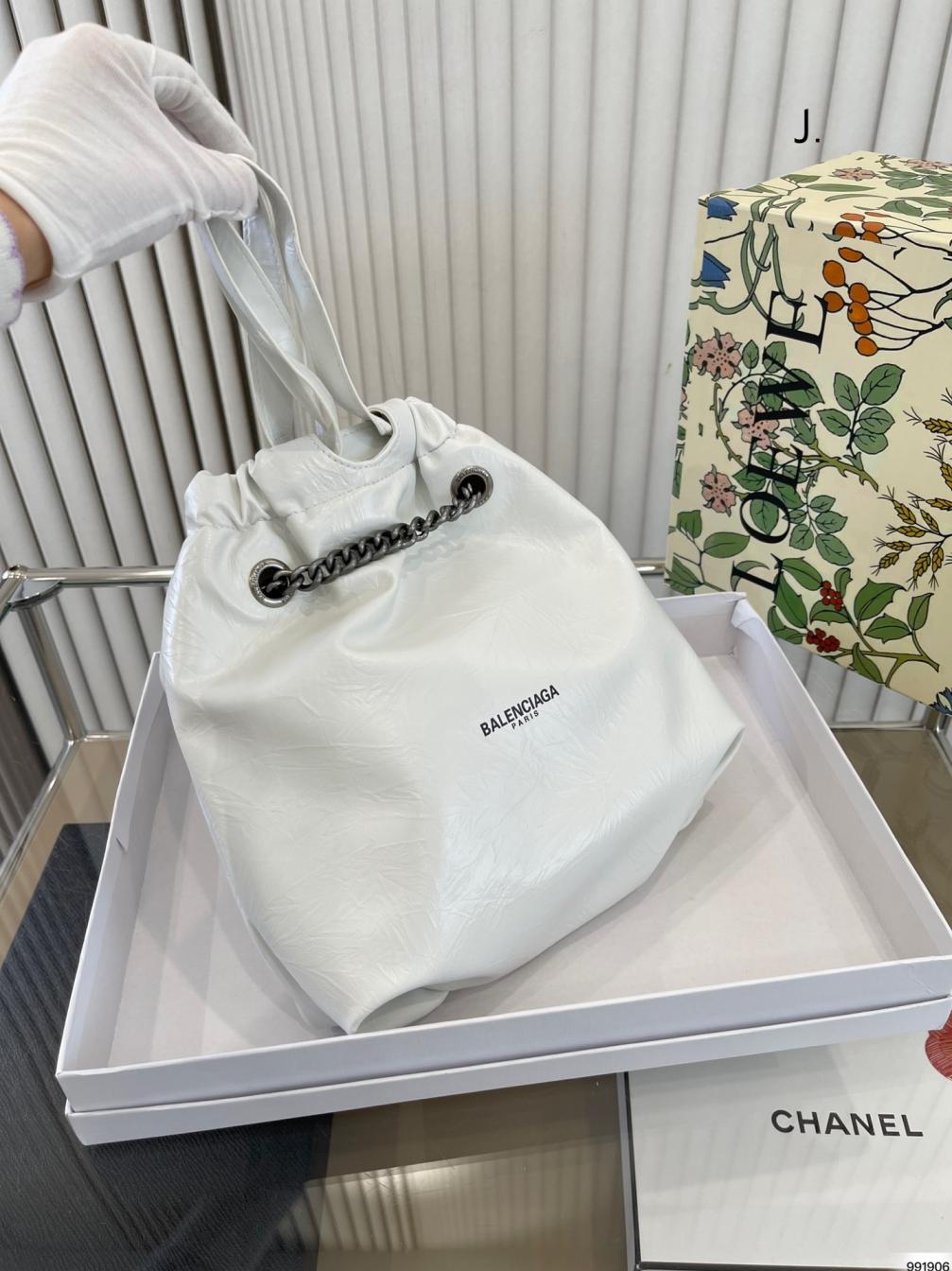 Balenciaga Trash Bag 132623