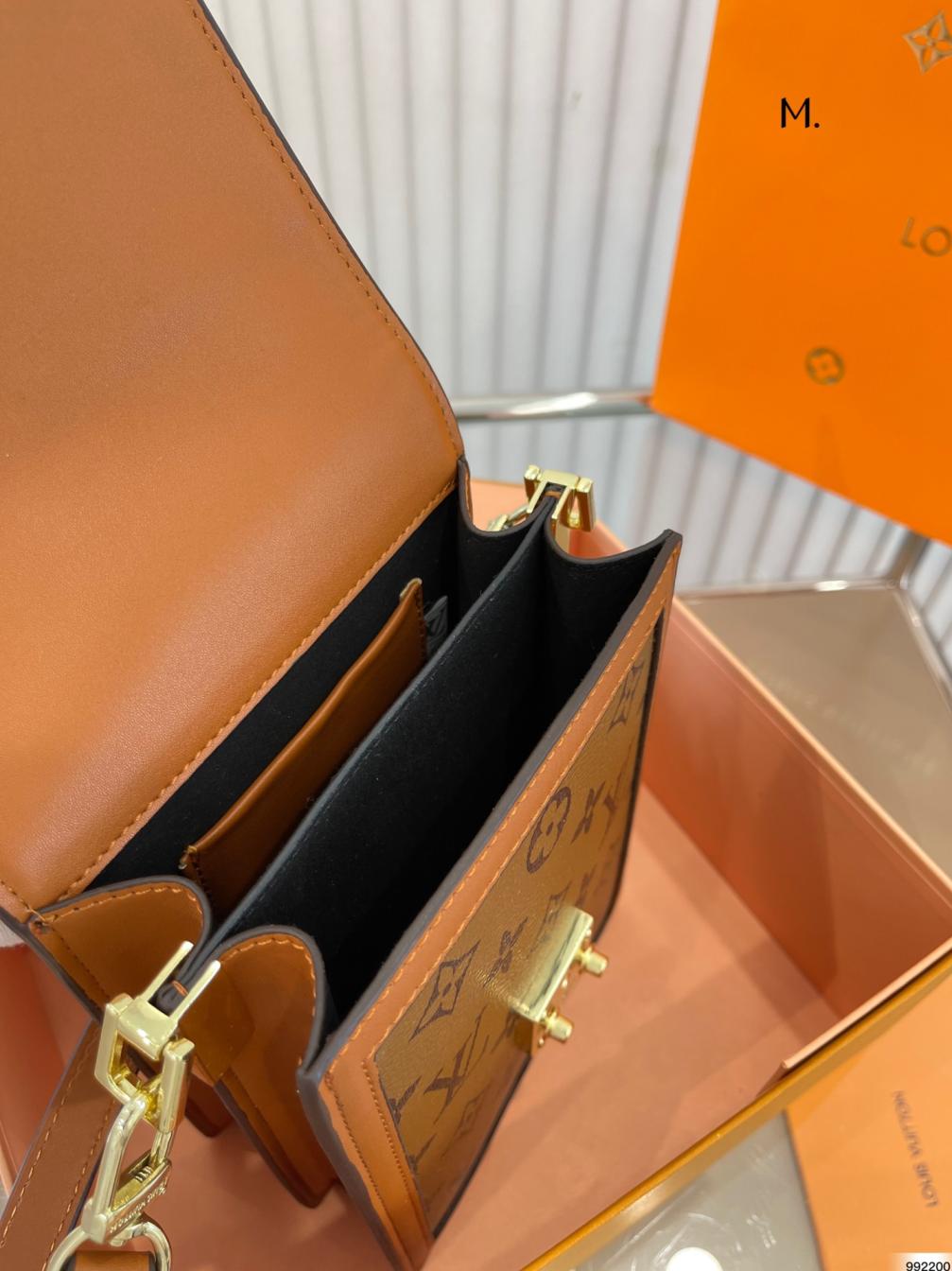 lv Louis vuitton mini case bag 132622
