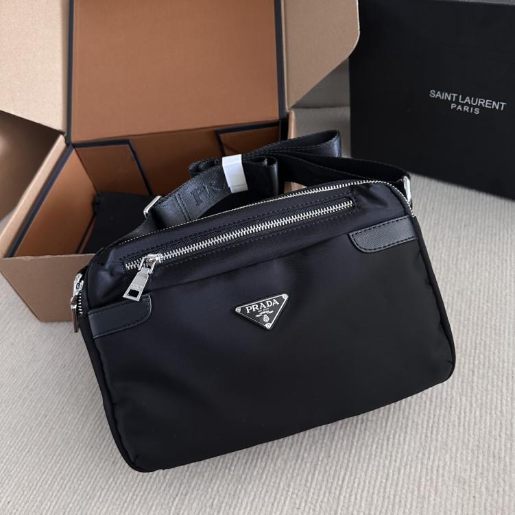 PRADA Bag 132681