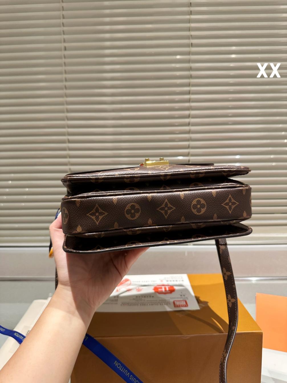 (25cm)LV Pochette Metis bag