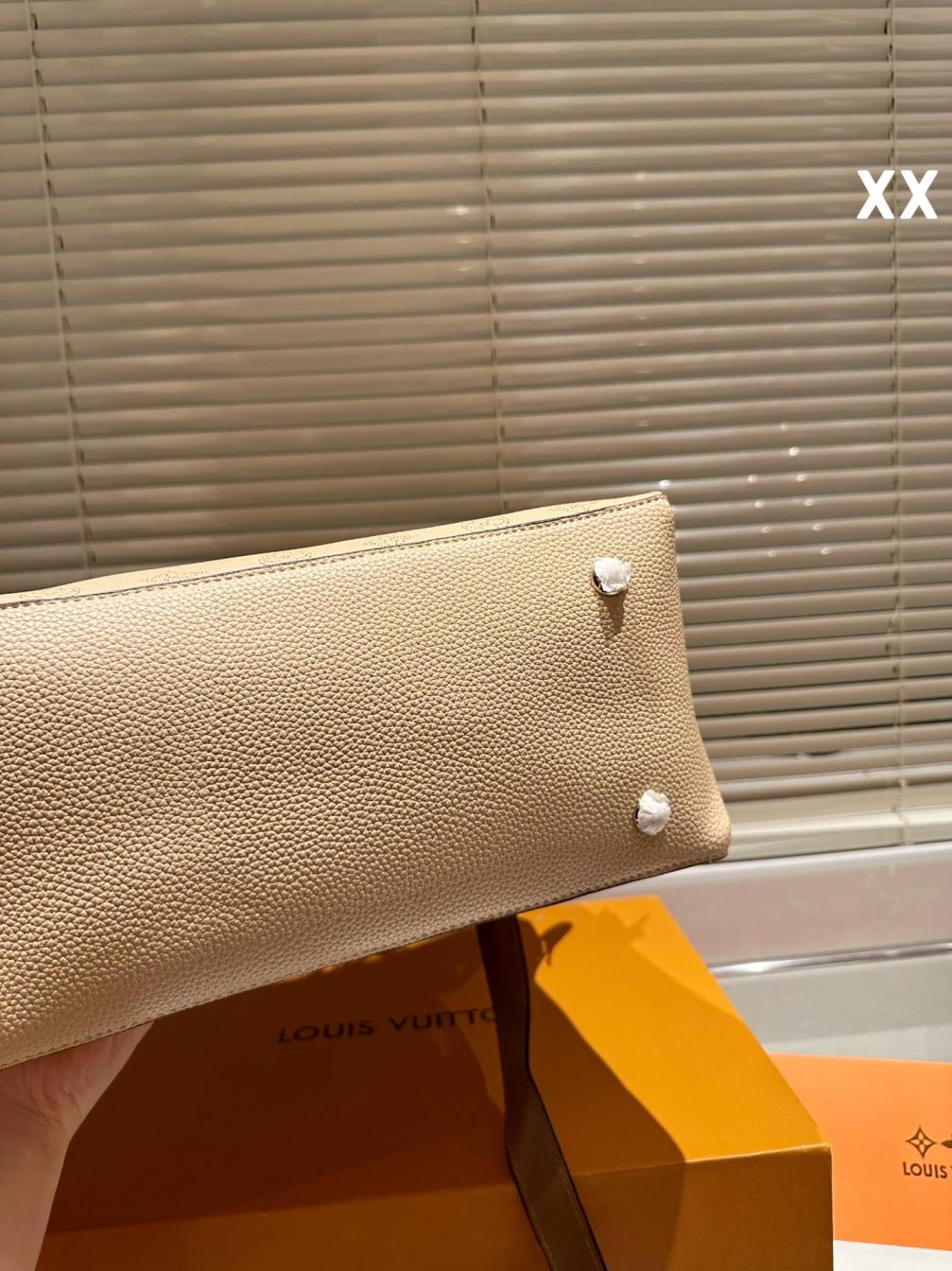 (31cm)Lv Louis Vuitton NEONOE bag