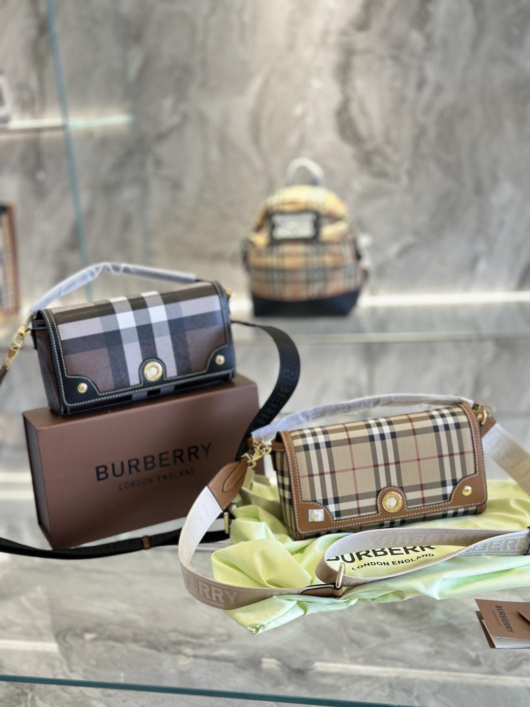 BURBERRY Note bag