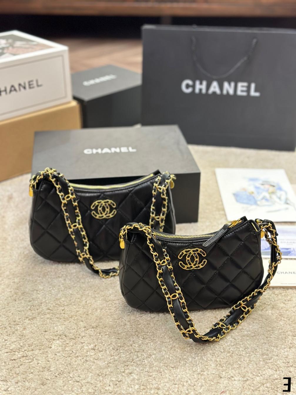 Vintage Chanel 23k bag