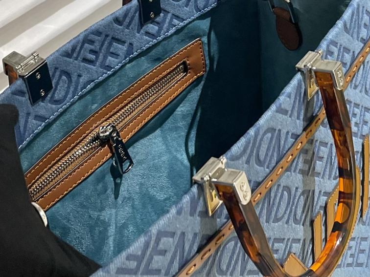 Fendi peekabo tote bag