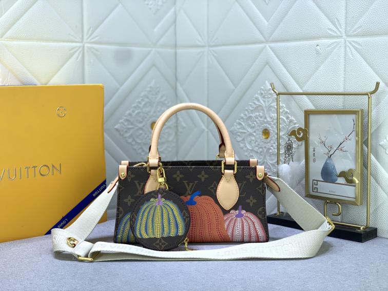 LV M46653 OnTheGo Monogram BAG