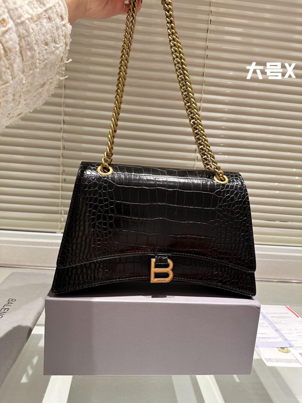 Balenciaga crush bag 30cm