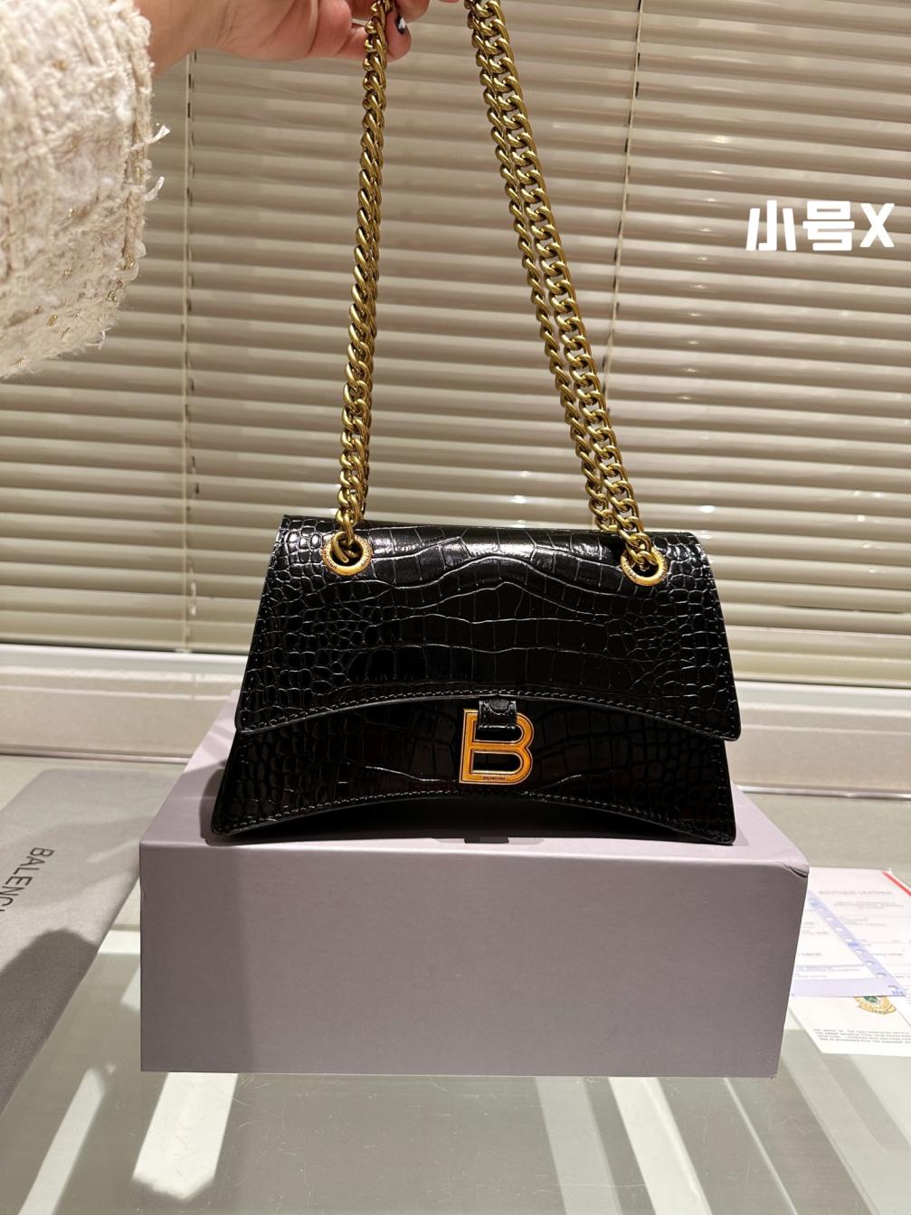 Balenciaga crush bag 24cm