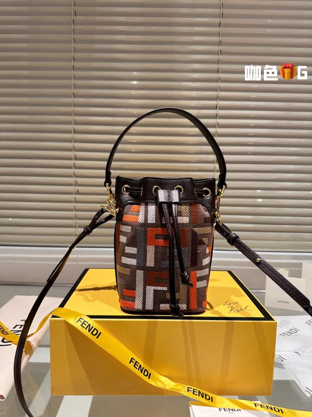 FENDI Mon Tresor bag