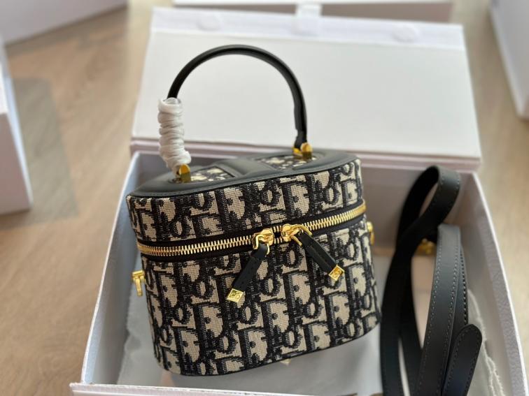Dior vanty box bag