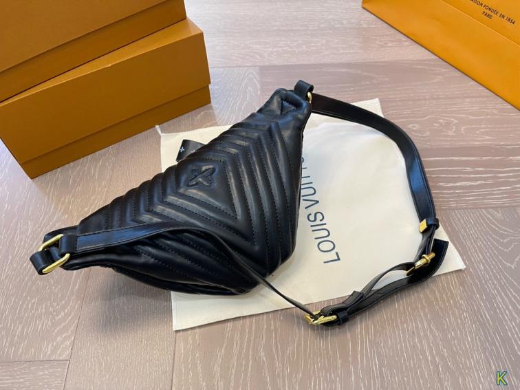 LV leather Bumbag/waistbag 133391