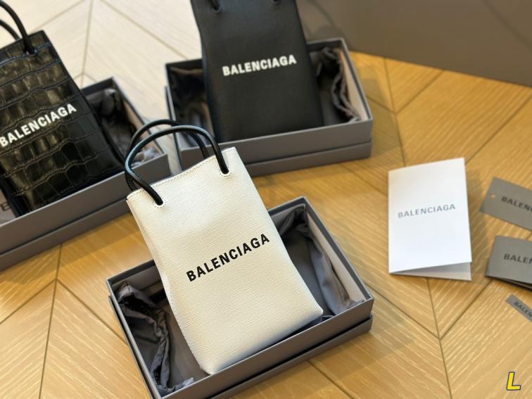 Balenciaga phone handbag 133399