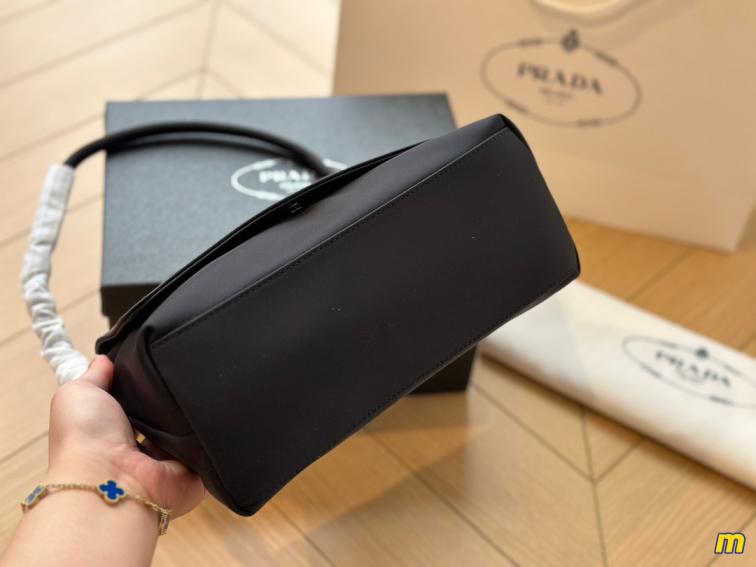 Prada bag 133400