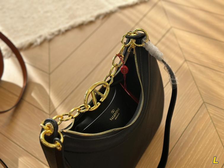Valentino V logo bag 133405