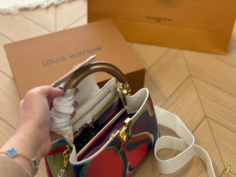 LV Capucines cowskin handbag 133407