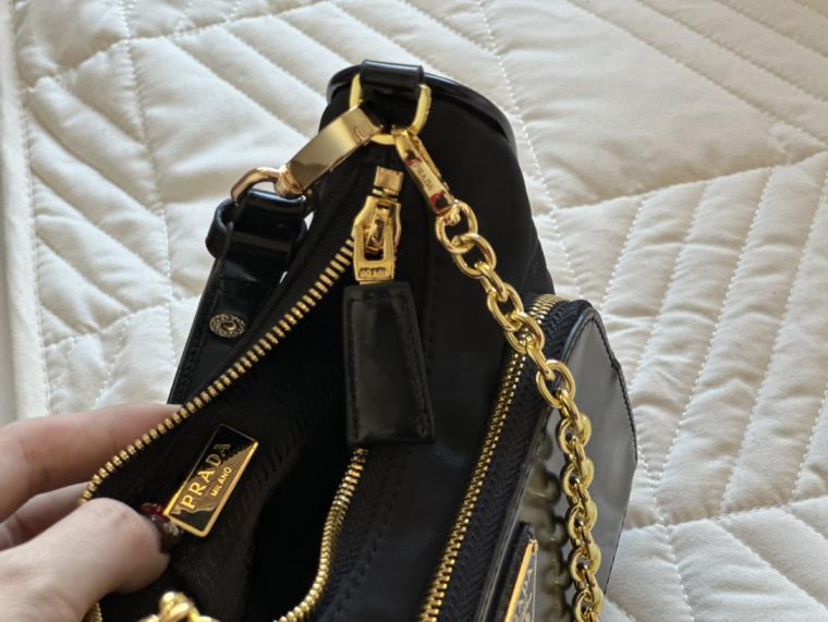 Prada hobo bag 133492