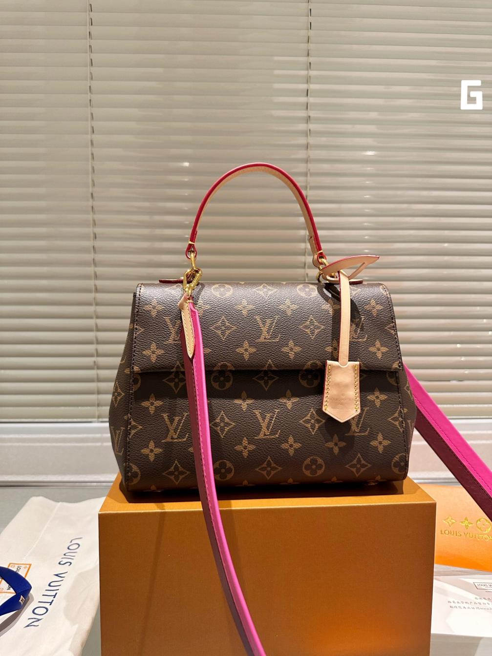 LV CLUNY BB handbag 133477
