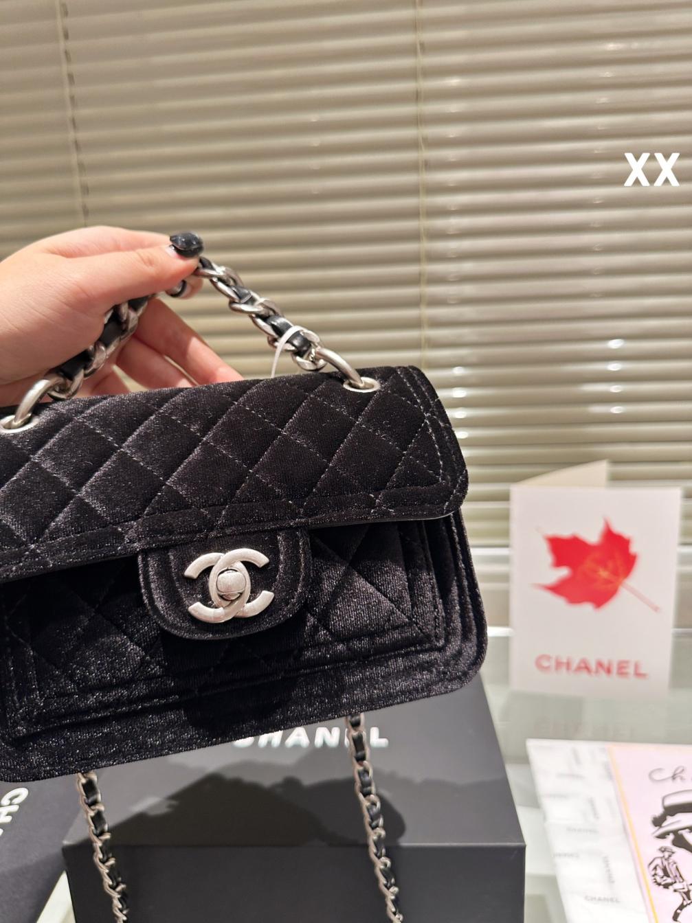 Chanel Black velvet Vintage CF Bag 133476