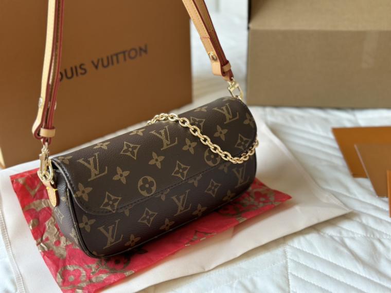 LV Louis vuitton ivy woc bag 133594