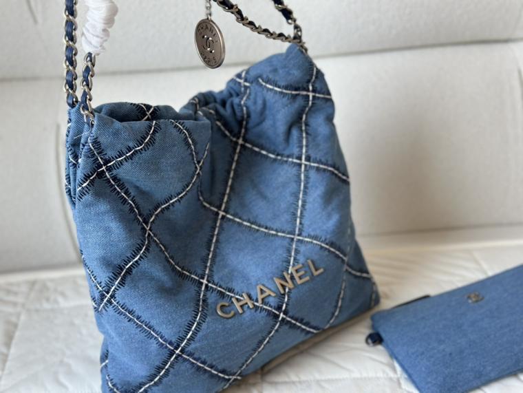 Chanel 22B blue Denim tote bag 133598