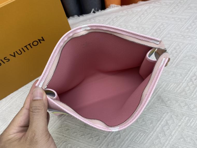 LV cosmetic bag M61692 M47542