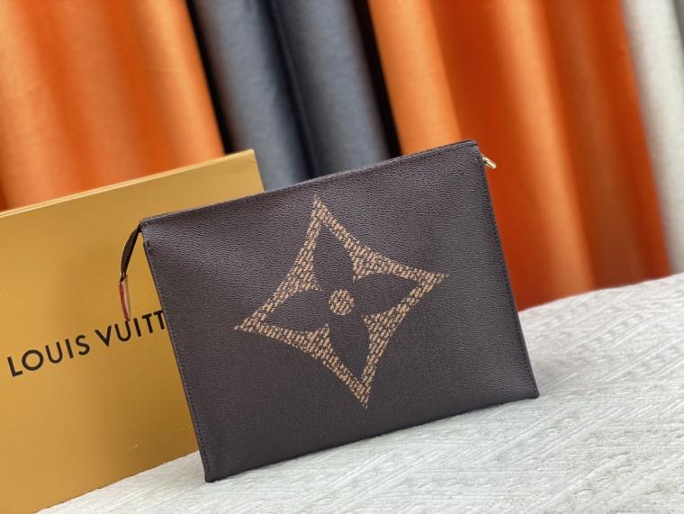 LV cosmetic bag M61692 M47542